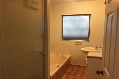 Photo of property in 9/19 Gardner Avenue, New Lynn, Auckland, 0600