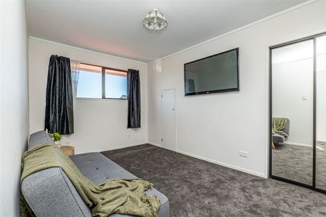 Photo of property in 21 Walcot Street, Bromley, Christchurch, 8062