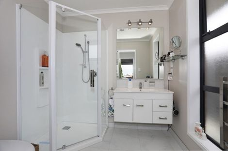 Photo of property in 8 Macdonald Heights, Feilding, 4702