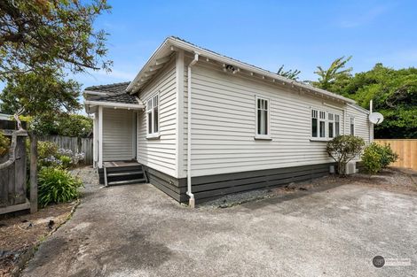 Photo of property in 1-2/6a Pohutukawa Street, Woburn, Lower Hutt, 5010