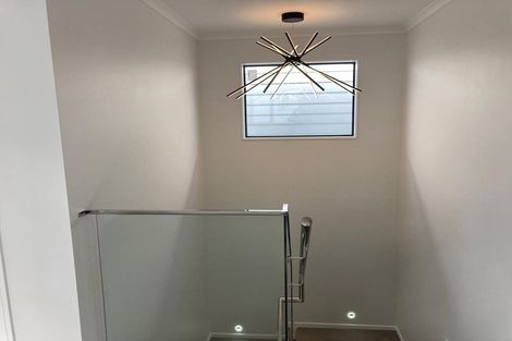 Photo of property in 527c Pakuranga Road, Howick, Auckland, 2010