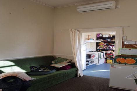 Photo of property in 124 Harbour Terrace, North Dunedin, Dunedin, 9016