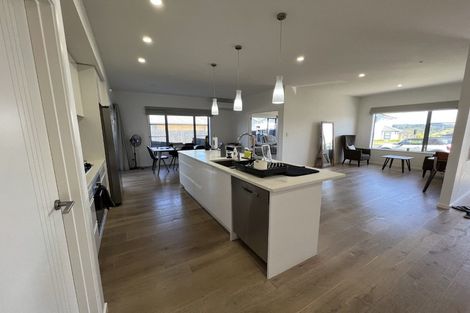 Photo of property in 37 Outlook Terrace, Silverdale, 0932