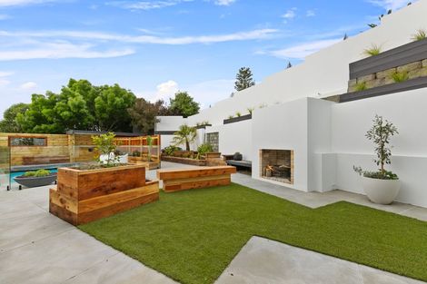 Photo of property in 66 Hackthorne Road, Cashmere, Christchurch, 8022