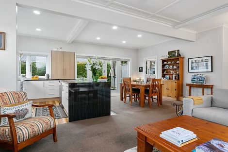 Photo of property in 33 Weld Street, Cambridge, 3434