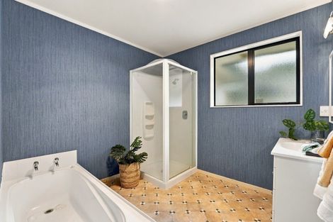 Photo of property in 71 Meridian Grove, Kelvin Grove, Palmerston North, 4414