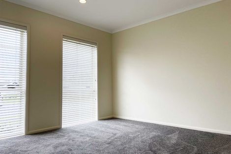 Photo of property in 19 San Bernadino Drive, Henderson, Auckland, 0612