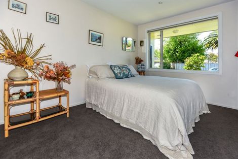 Photo of property in 2 Opihi Street, Cracroft, Christchurch, 8025