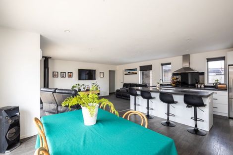 Photo of property in 11a Cutfield Street, Inglewood, 4330