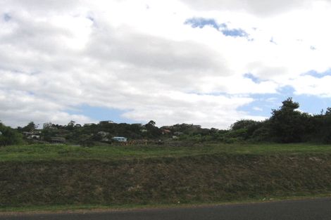 Photo of property in 9 Alison Road, Surfdale, Waiheke Island, 1081