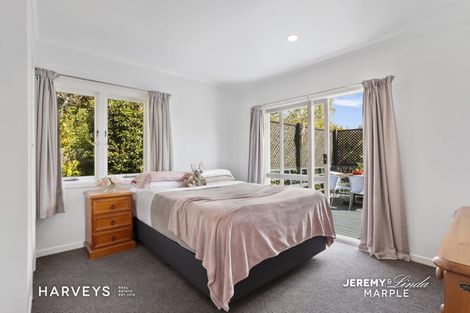 Photo of property in 61a West Lynn Road, Titirangi, Auckland, 0604