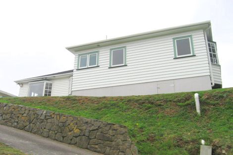 Photo of property in 8 Ngatitoa Street, Tawa, Wellington, 5028