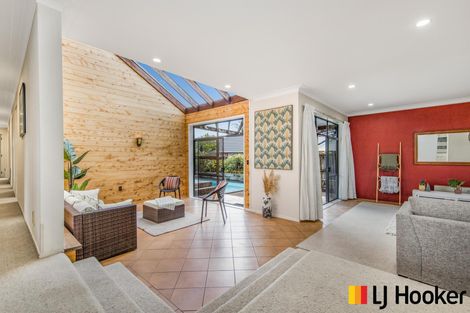 Photo of property in 168 Walter Strevens Drive, Conifer Grove, Takanini, 2112