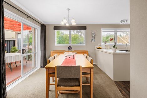 Photo of property in 46 Chedworth Avenue, Chedworth, Hamilton, 3210