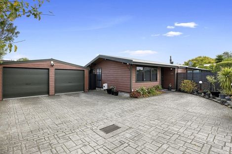 Photo of property in 6a Pilcher Crescent, Naenae, Lower Hutt, 5011