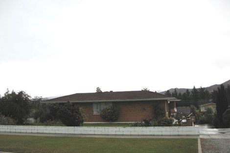 Photo of property in 53 Newcastle Street, Clyde, 9330