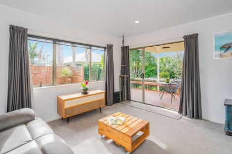 Photo of property in 12 Pipi Dune, Whitianga, 3510