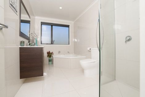 Photo of property in 38 Robertson Street, Raglan, 3225