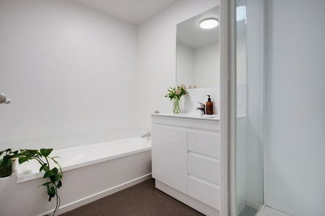 Photo of property in 1/41 Sungrove Rise, Sunnyvale, Auckland, 0612