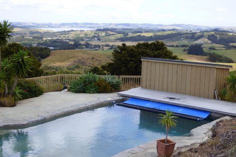 Photo of property in 462 Franklin Road, Paparoa, 0571