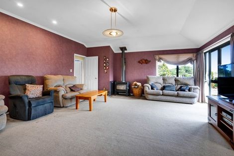 Photo of property in 842 Frankley Road, Hurworth, New Plymouth, 4371