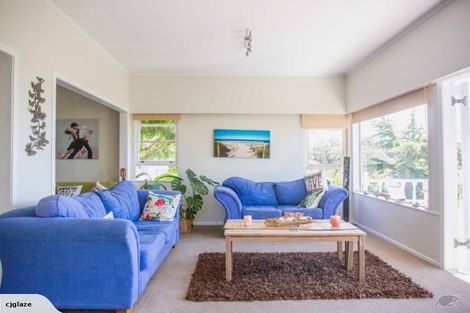 Photo of property in 33 Scott Road, Stanmore Bay, Whangaparaoa, 0932