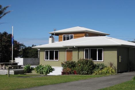 Photo of property in 53 Ocean View Road, Waihi Beach, 3611