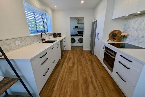 Photo of property in 1/139 Sawyers Arms Road, Northcote, Christchurch, 8052