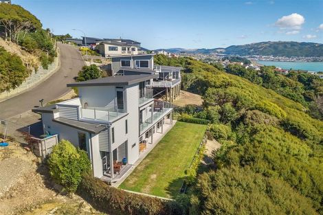 Photo of property in 21 Seascape View, Paremata, Porirua, 5024