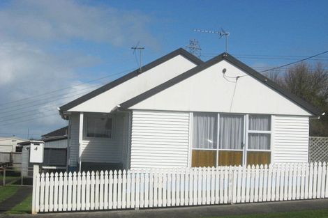Photo of property in 4 Tumai Street, Spotswood, New Plymouth, 4310