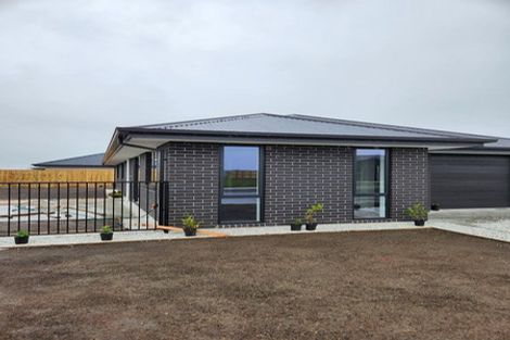 Photo of property in 10 Ellmers Street, Woodend, 7610