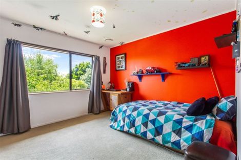 Photo of property in 6 Ferntree Terrace, West Harbour, Auckland, 0618