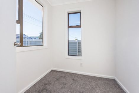Photo of property in 1 Warren Street, Foxton Beach, Foxton, 4815