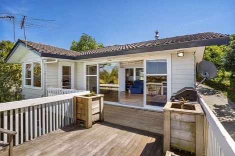 Photo of property in 4 Dunraven Place, Torbay, Auckland, 0630