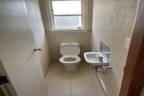 Photo of property in 307 Shakespeare Street, Leamington, Cambridge, 3432