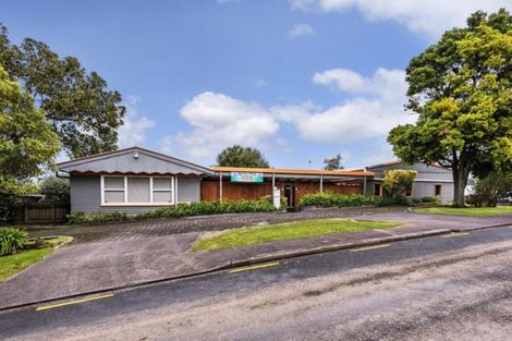 Photo of property in 12 Locket Road, Glenfield, Auckland, 0629