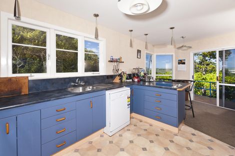 Photo of property in 31 Punga Grove Avenue, Riverside, Whangarei, 0112