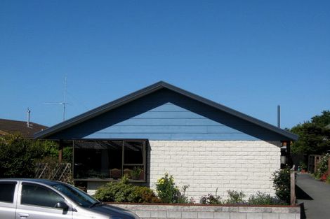 Photo of property in 2/244 Main Road North, Redwood, Christchurch, 8051