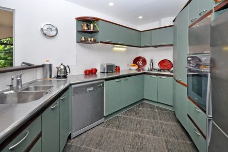 Photo of property in 1/8 Tui Glen Road, Birkenhead, Auckland, 0626