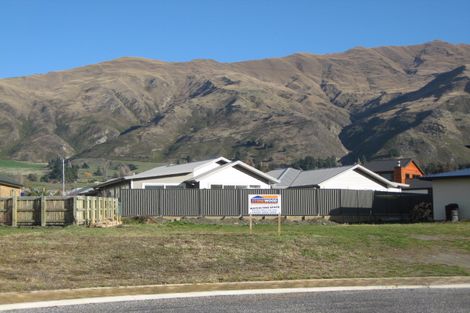 Photo of property in 7 Lansdown Street, Wanaka, 9305