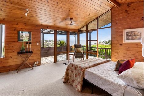 Photo of property in 19 Kowhai Road, Mairangi Bay, Auckland, 0630