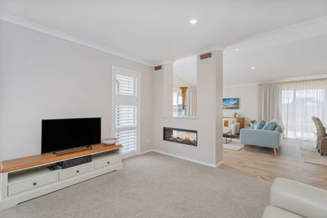 Photo of property in 5 Onerere Drive, Whitianga, 3510