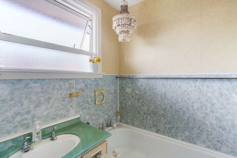 Photo of property in 25 Camelia Place, Islington, Christchurch, 8042