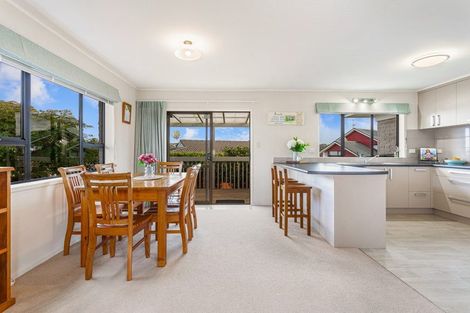 Photo of property in 15 Tatyana Place, Massey, Auckland, 0614
