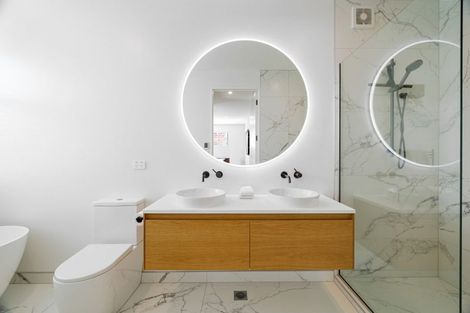 Photo of property in 165 Matsons Avenue, Papanui, Christchurch, 8053