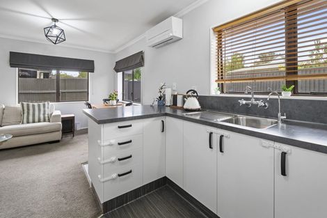 Photo of property in 20a Queen Street, Feilding, 4702