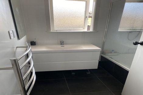 Photo of property in 8 Paterson Avenue, Pukekohe, 2120