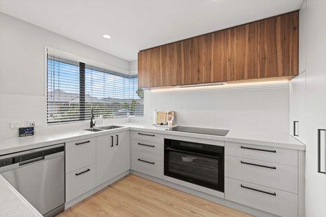 Photo of property in 2 Anglesea Avenue, Parklands, Christchurch, 8083