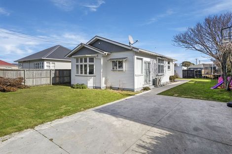 Photo of property in 20 Oram Avenue, New Brighton, Christchurch, 8061