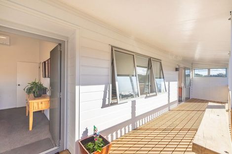 Photo of property in 1 Tamatea Drive, Snells Beach, 0920